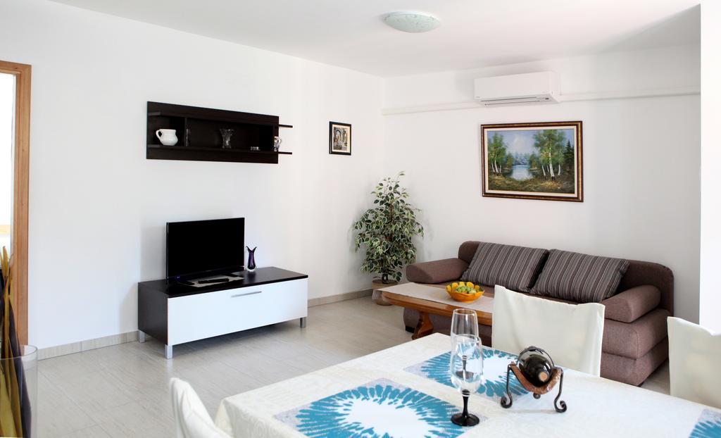 Apartments Marina-Mare Porec Ngoại thất bức ảnh