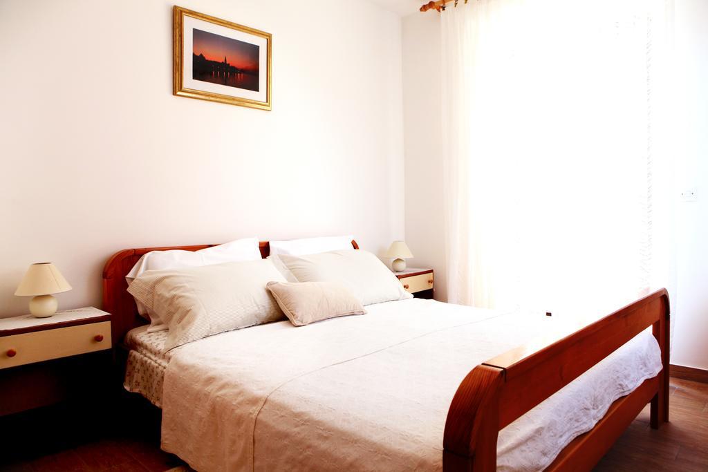 Apartments Marina-Mare Porec Ngoại thất bức ảnh